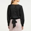 Usha Blouse - Schwarz -Usha Elegant Magasin 0d2659f1f6334033b641d28e2a448ec8
