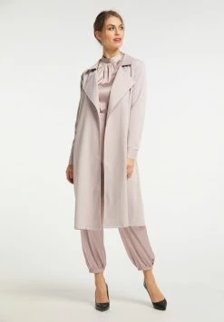 Usha Trench - Nude