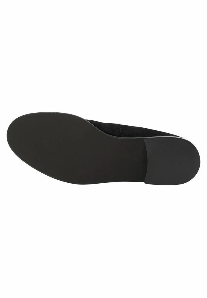 Usha Mocassins - Black 6 Usha Mocassins - Black – Image 6