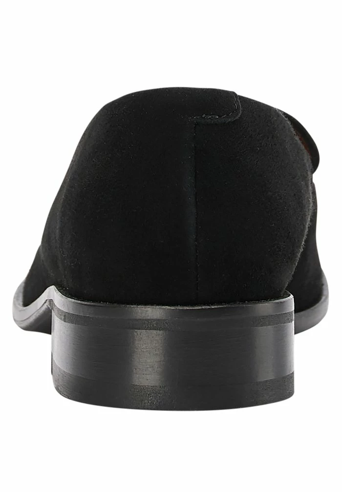 Usha Mocassins - Black 4 Usha Mocassins - Black – Image 4