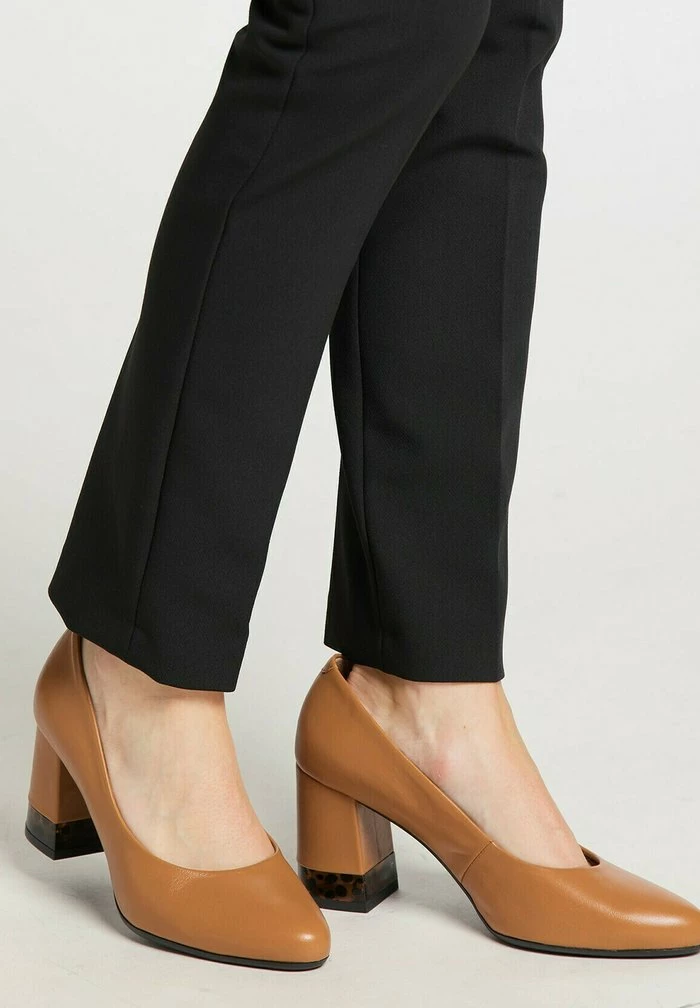 Usha Escarpins - Cognac 1 Usha Escarpins - Cognac