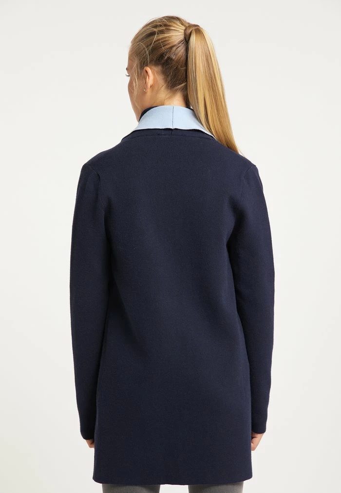 Usha Gilet - Marine 3 Usha Gilet - Marine – Image 3