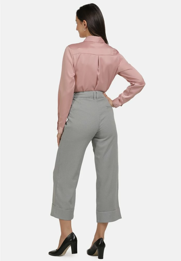 Usha Pantalon Classique - Schwarz Weiss 3 Usha Pantalon Classique - Schwarz Weiss – Image 3